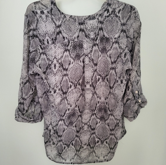 Apt. 9 Large Snakeprint Chiffon Henley Roll Tab Blouse Top Shirt Gray - Picture 2 of 13